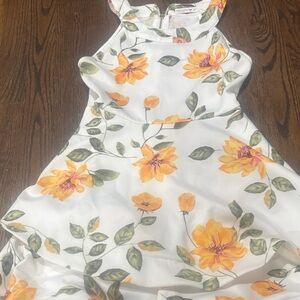 ⭐️ 2/$10 - White and Yellow Floral Kids Dress